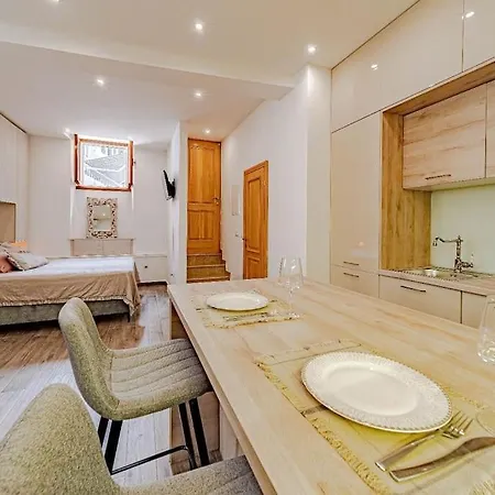 Апартаменты Alen *