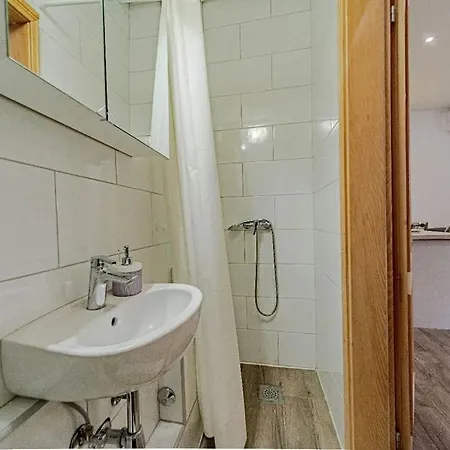 Апартаменты Alen Вела-Лука